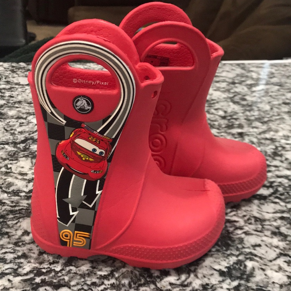 Size 6 CROCS Lightning McQueen Rain Boots